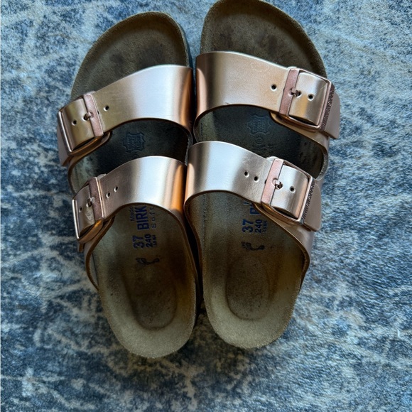 Metallic Rose Gold Birkenstocks - Picture 2 of 3